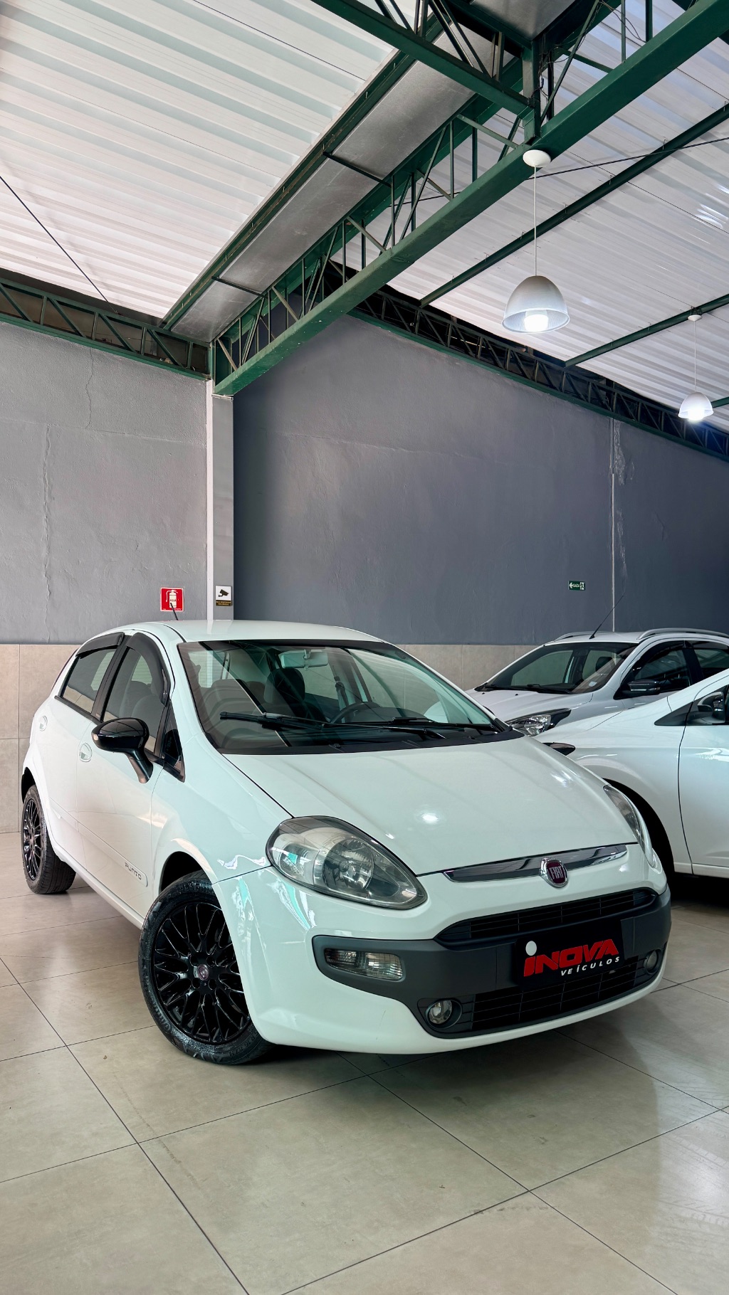 Punto ESSENCE 1.6 Flex 16V 5p — foto 3