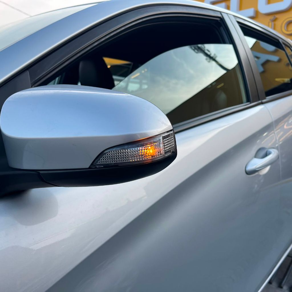 YARIS XL 1.3 Flex 16V 5p Mec. — foto 5