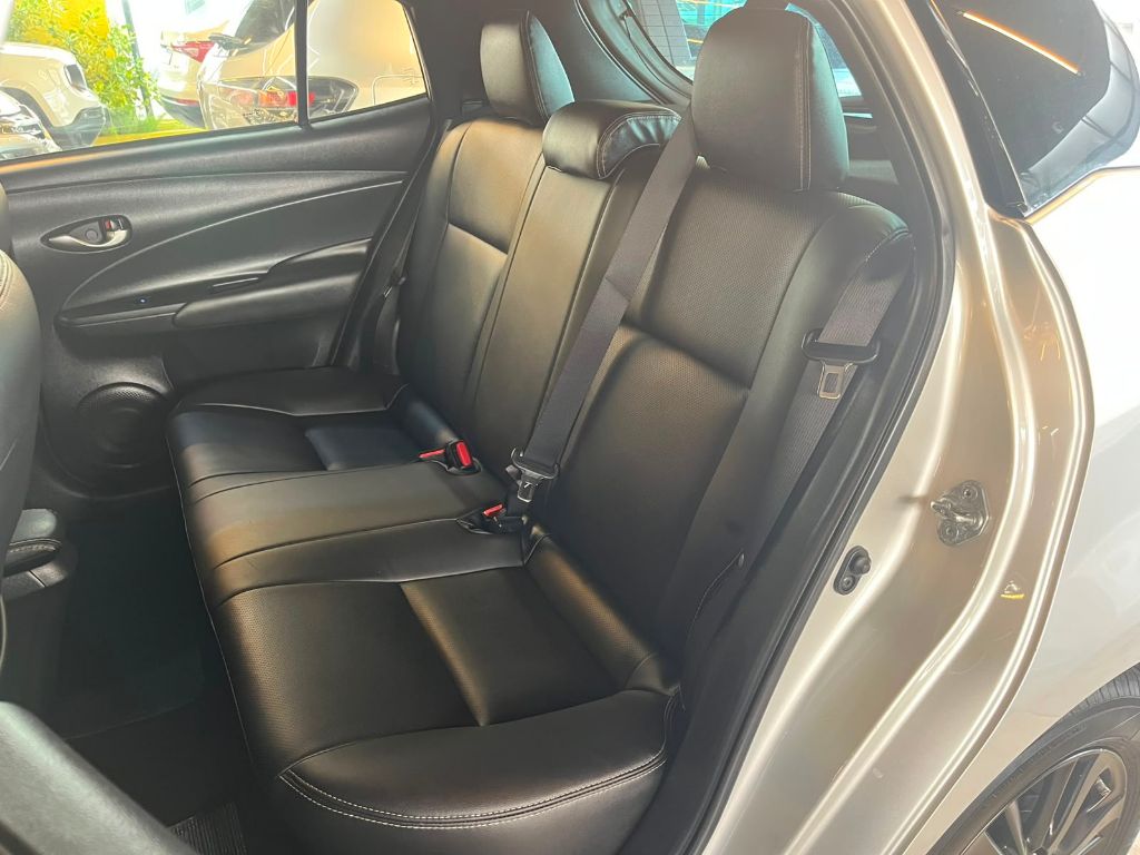 YARIS XL 1.3 Flex 16V 5p Mec. — foto 15