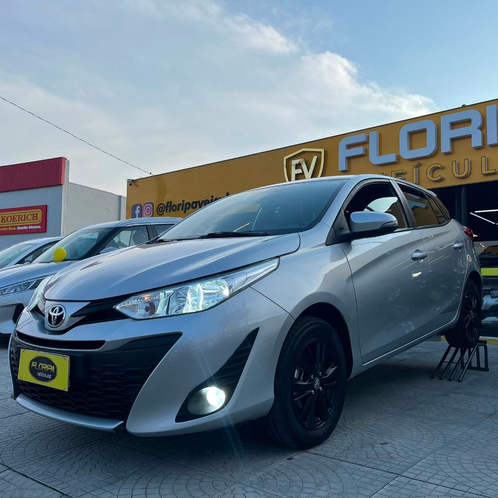 YARIS XL 1.3 Flex 16V 5p Mec. — foto 2