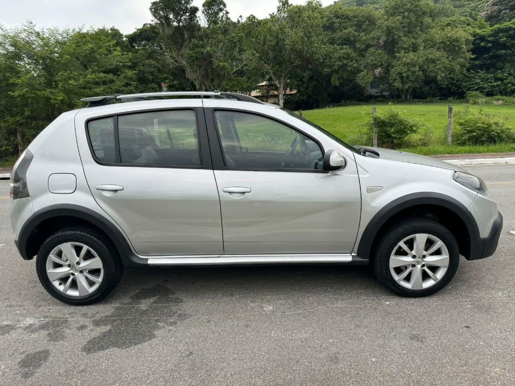 SANDERO STEPWAY Hi-Flex 1.6 16V 5p Aut. — foto 7