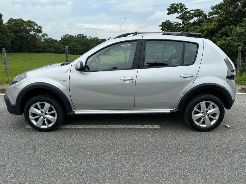 SANDERO STEPWAY Hi-Flex 1.6 16V 5p Aut. — foto 8